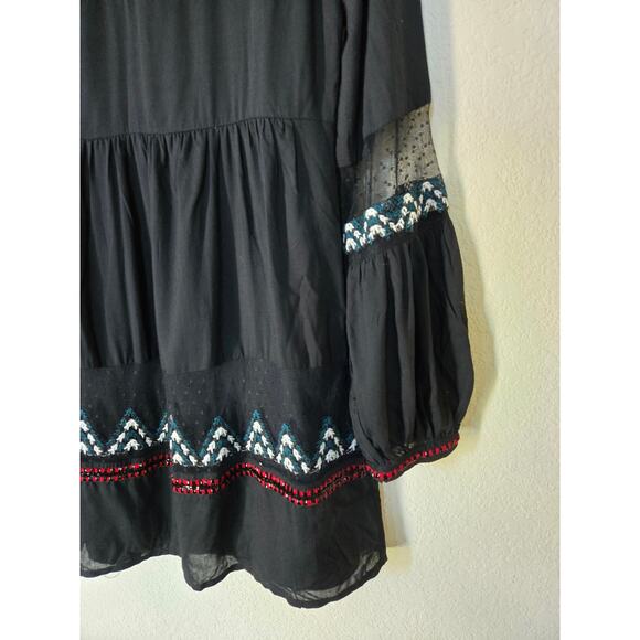 Abercrombie and Fitch Black Nordic Embroidered Dress Size Small - Picture 4 of 11